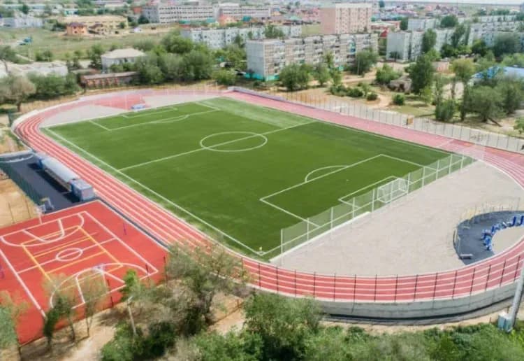 Стадион «Восточный» расположен на 8 микрорайоне Элисты.